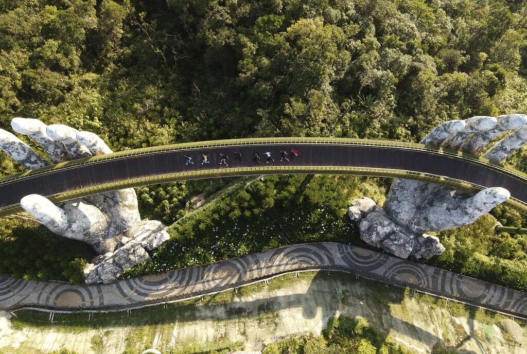 Il Ponte d'Oro - Ba Na Hills - Viaggio a Da Nang Vietnam - Giro Asia Travel