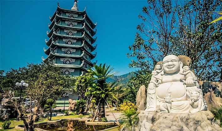 Pagoda Linh Ung - Montagne di Marmo - Viaggio a Da Nang Vietnam - Giro Asia Travel