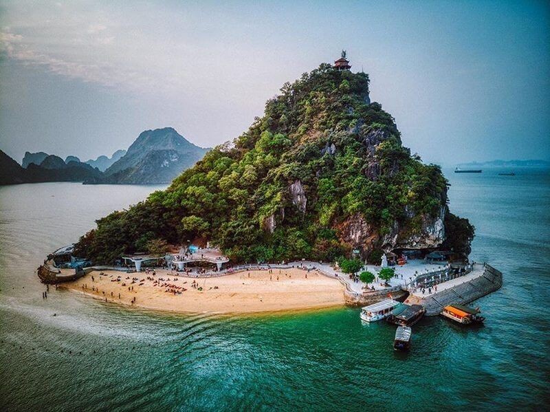 Isola di Ti Top - Visitare la Baia di Ha Long - Giro Asia Travel - Tour in Vietnam