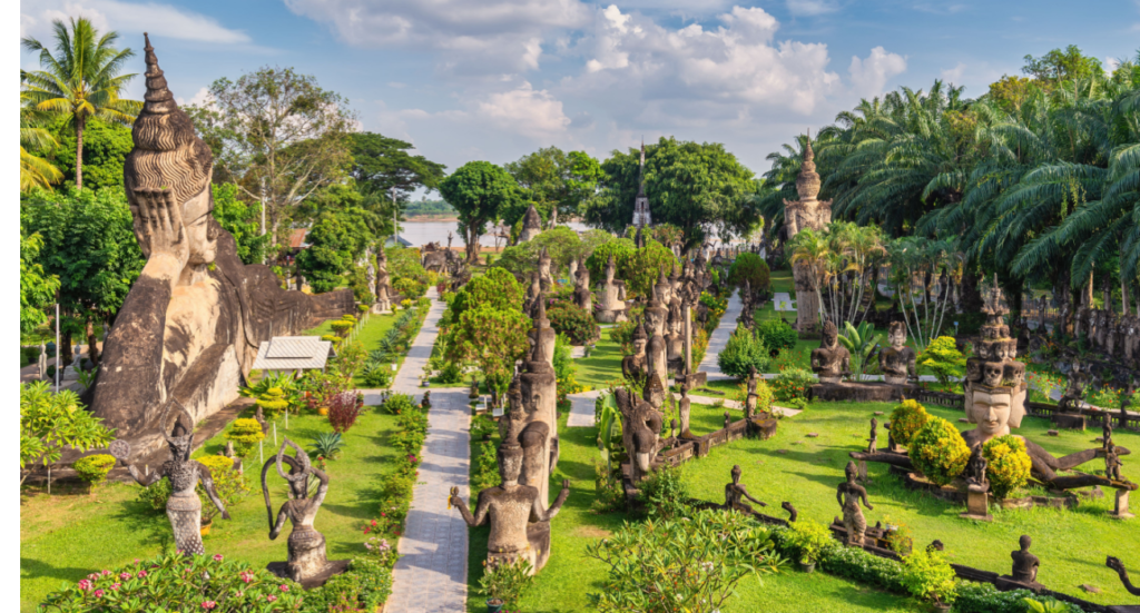 Le statue del Parco di Buddha, una delle principali attrazioni del Laos