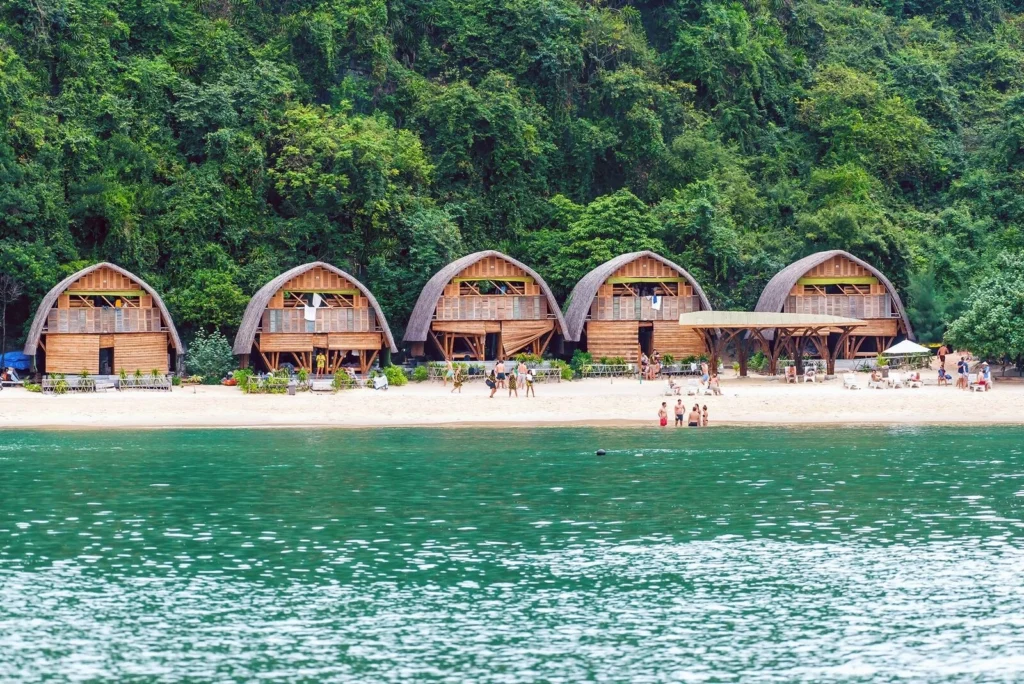 Spiaggia di Cat Ba. Foto: Supermop/Shutterstock.